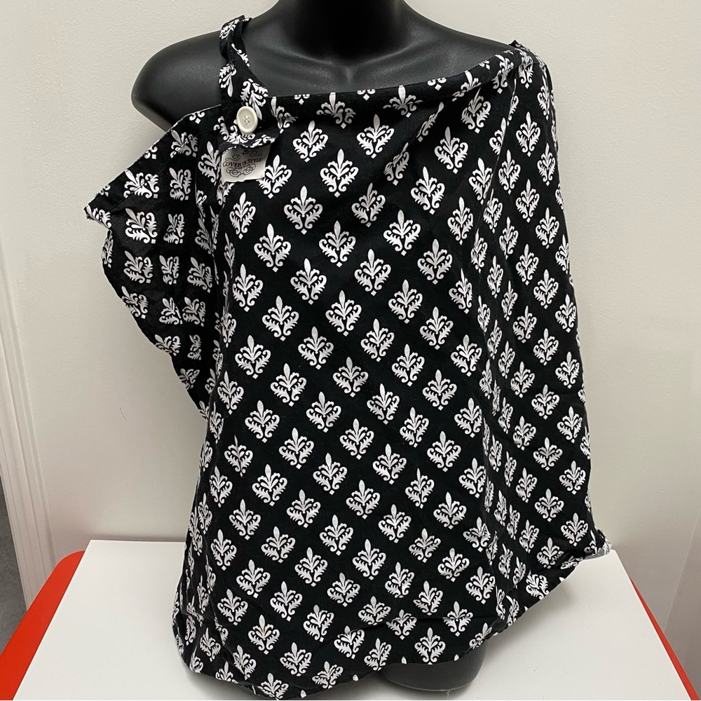 Bebe au Lait Nursing Cover in Black and White Damask Pattern